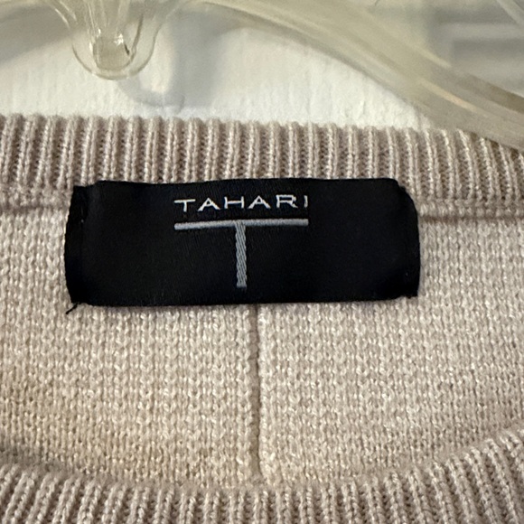 Tahari Beige and White Chevron woman Crewneck Sweater - Picture 2 of 7